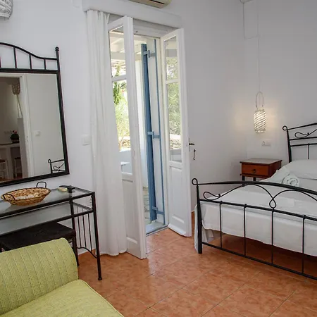 Didymes Studios Apartment Kionia
